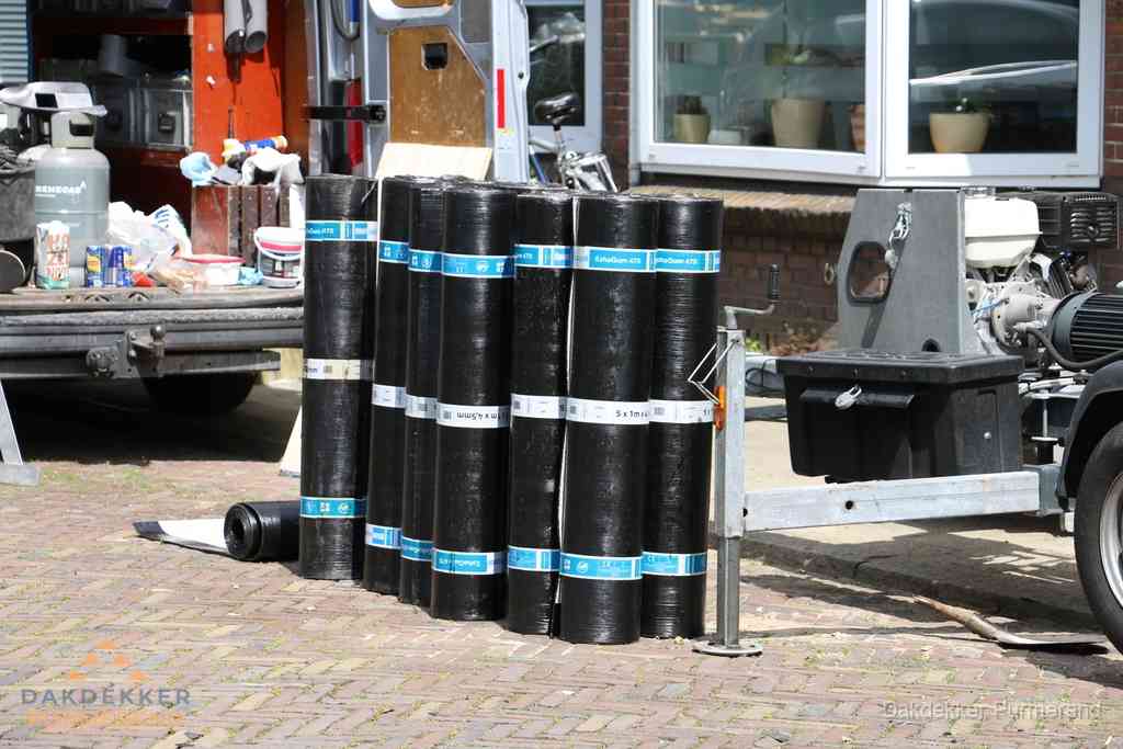 Rollen Bitumen Dakbedekking Materiaal Purmerend